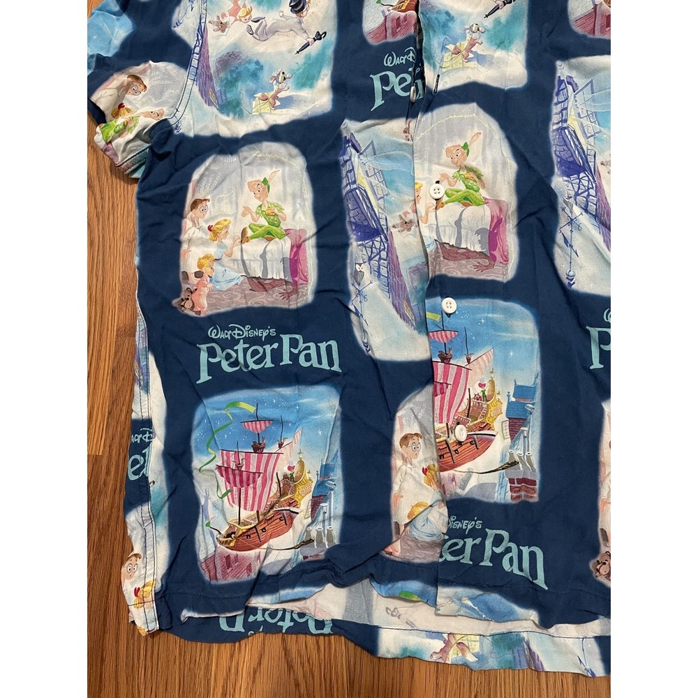 Disney Peter Pan Shirt Mens Small Graphic Print Short Sleeve Button Up - Picture 6 of 9